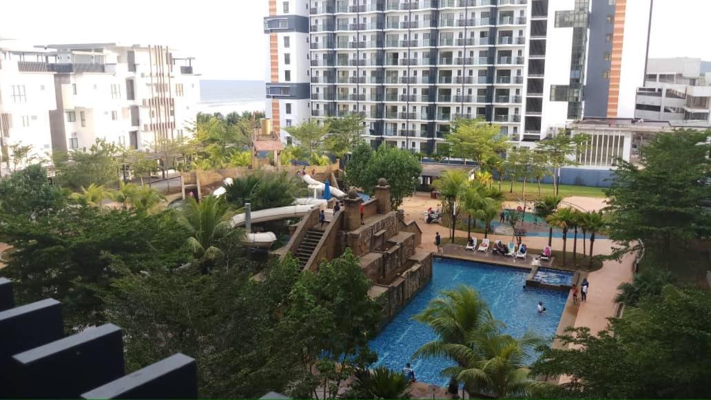 Nra @ Sg Resort Residences Kuantan Kültér fotó